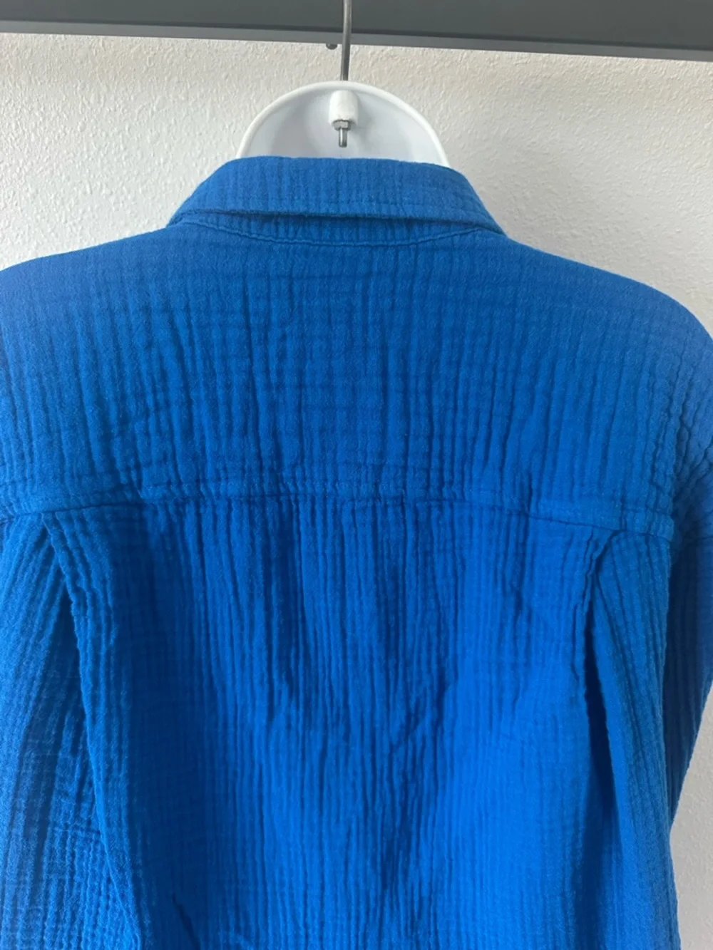 Women's Relaxed Blue Button-Down Cotton Gauze Shirt - Picture 6 of 10